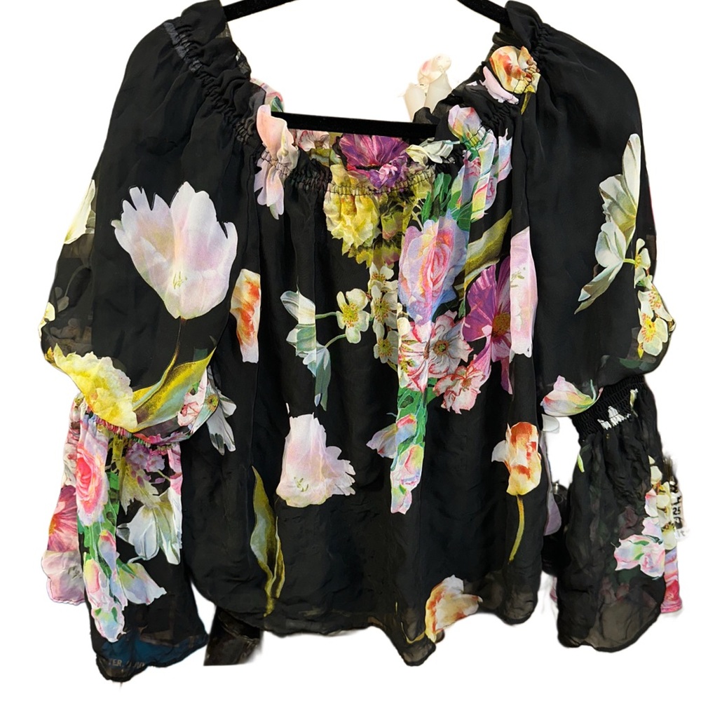 Rarities Floral Top Size XL